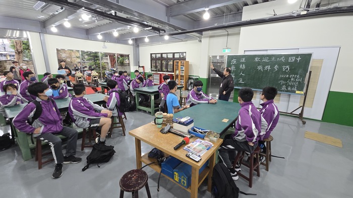 1141119-八年級社區高中專業群科參訪