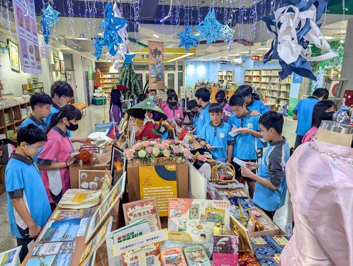 114學年度第一學期土城國中教務處南洋印象文化展(另開新視窗/jpg檔)圖片