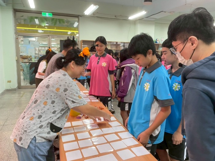 回答問題(另開新視窗/jpg檔)圖片