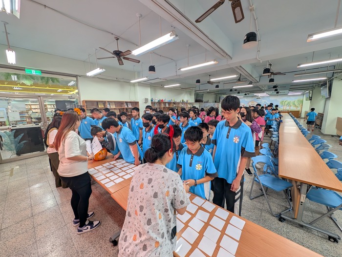 師生互動(另開新視窗/jpg檔)圖片