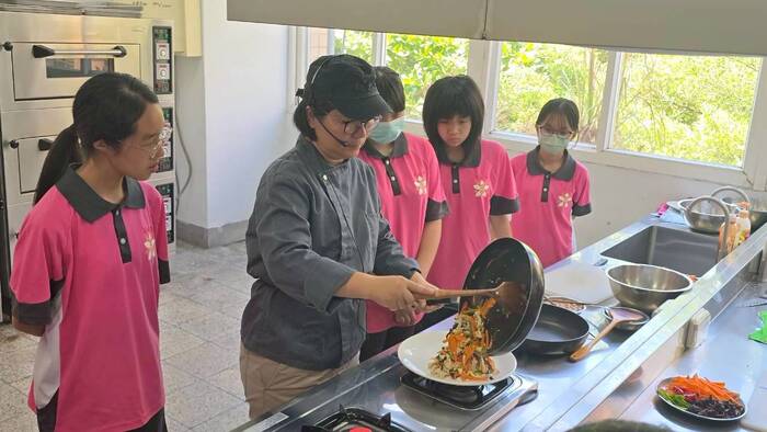美食料理社